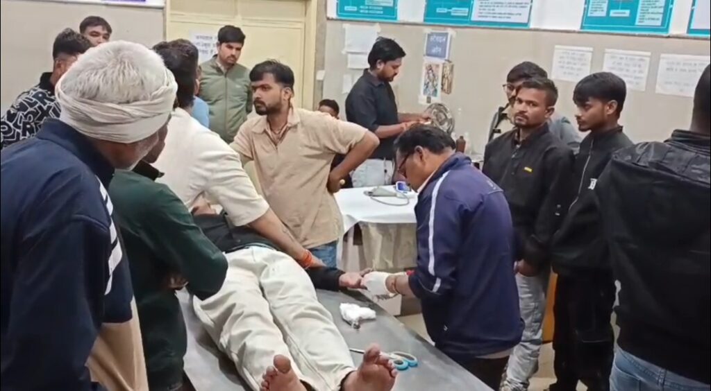 किल्लाई नाका रेस्ट हाउस के पास देर रात चाकू मारकर युवक की हत्या - तीन गिरफ्तार